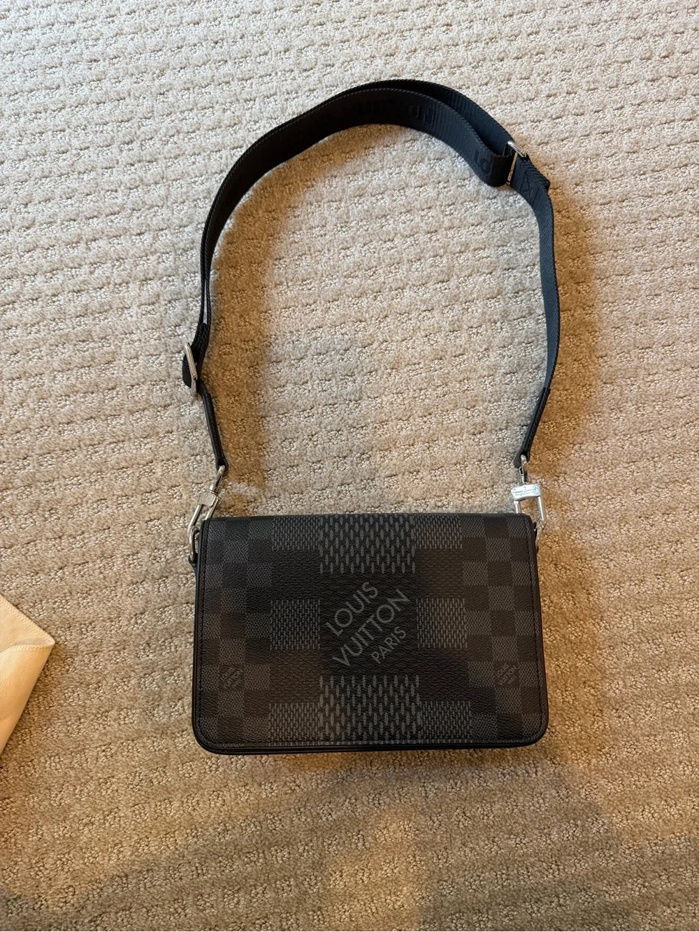 Louis Vuitton Studio Messenger